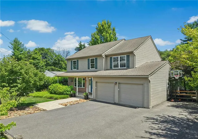 Homes for sale in Bethlehem, PA | 3609 Old Philadelphia Pike, Bethlehem, PA 18015 | MLS# 780081