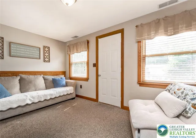 Homes for sale in Bushkill Twp, PA | 117 Whispering Acres Ln, Bushkill Twp, PA 18091 | MLS# 780922