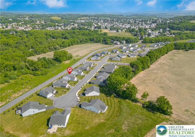 47th image of 4221 Mimosa Ln, Whitehall, PA 18052 | MLS# 780927