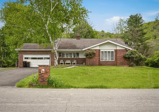 1st image of 310 Albert Rd, Stroudsburg, PA 18360 | MLS# 780785