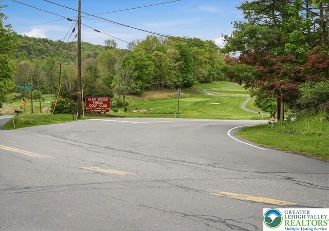 56th image of 310 Albert Rd, Stroudsburg, PA 18360 | MLS# 780785