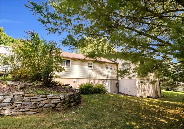 4th image of 310 Carolina Ave, Reading, PA 19605 | MLS# 780947