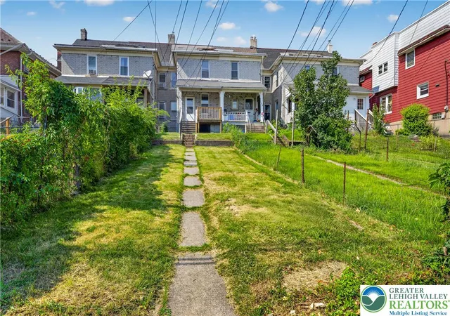 28th image of 917 Spring St, Bethlehem, PA 18018 | MLS# 780979