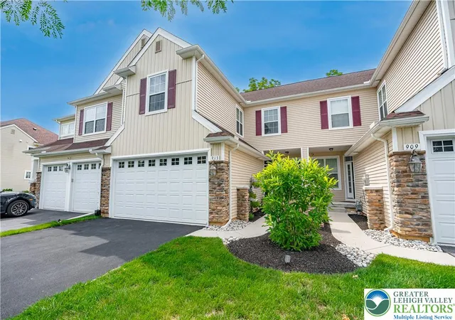 2nd image of 913 Iron Ln, Easton, PA 18040 | MLS# 780972