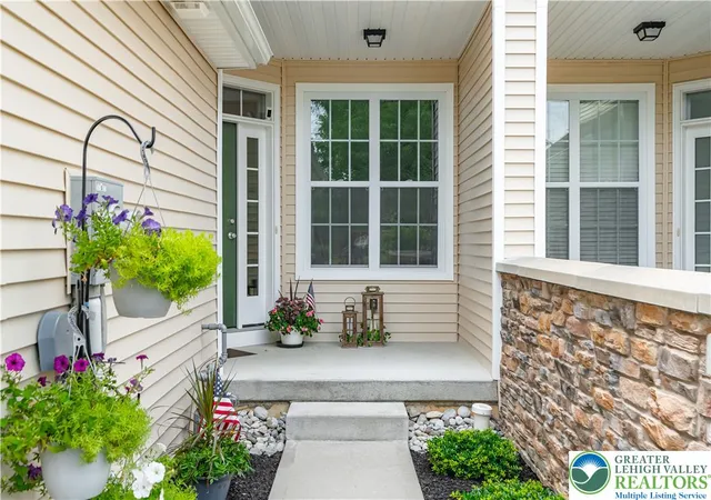 4th image of 913 Iron Ln, Easton, PA 18040 | MLS# 780972
