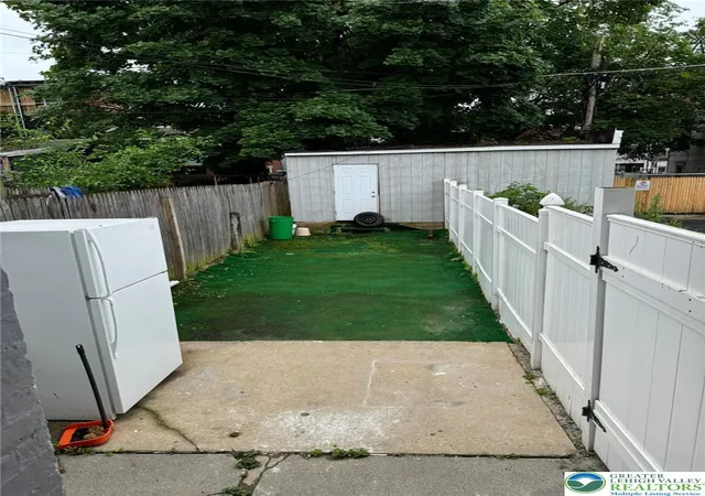 2nd image of 242 N Hall St, Allentown, PA 18102 | MLS# 781020