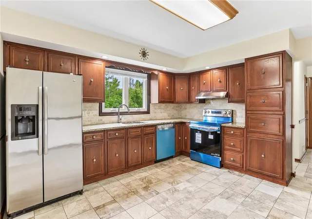 Photo 2 of Sale Pending at 3659 Ironstone Rd, Bethlehem, PA 18020 | MLS# 781024 | Listing updated on 2026-07-22