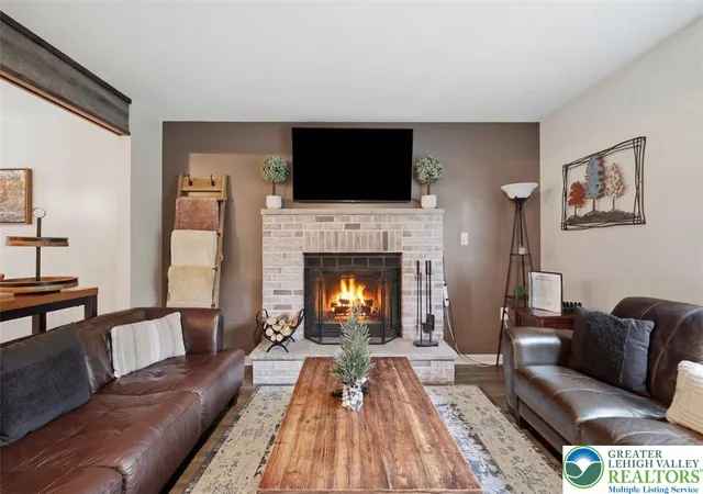 Homes for sale in Middle Smithfield Twp, PA | 1114 Alpine Dr, Middle Smithfield Twp, PA 18302 | MLS# 780583