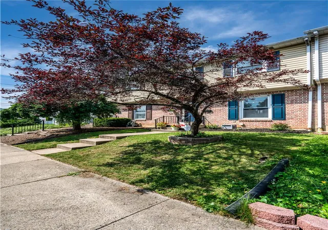 1st image of 122 N 7th St, Emmaus Boro, PA 18049 | MLS# 781068