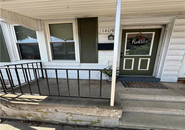 2nd image of 1409 Center St, Bethlehem, PA 18018 | MLS# 781028