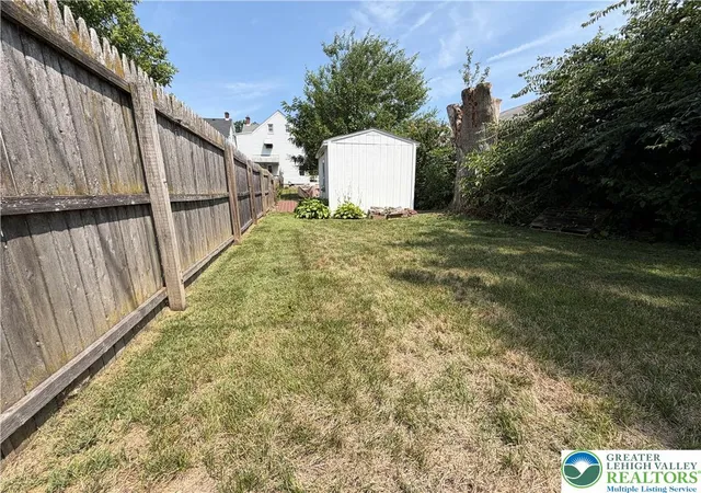 36th image of 1409 Center St, Bethlehem, PA 18018 | MLS# 781028
