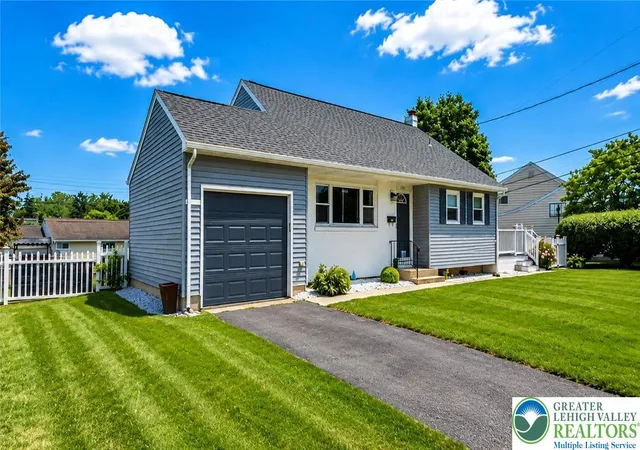 Photo 2 of Sale Pending at 2122 Vista Dr, Bethlehem, PA 18018 | MLS# 781084 | Listing updated on 2026-07-29