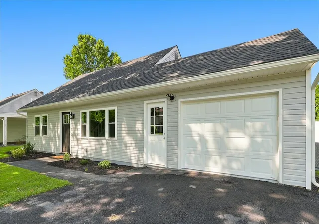 3rd image of 21 Edie Ln, Easton, PA 18045 | MLS# 780910