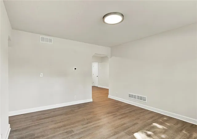 5th image of 21 Edie Ln, Easton, PA 18045 | MLS# 780910