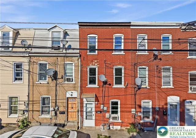 1st image of 527 N Elliger St, Allentown, PA 18102 | MLS# 781091