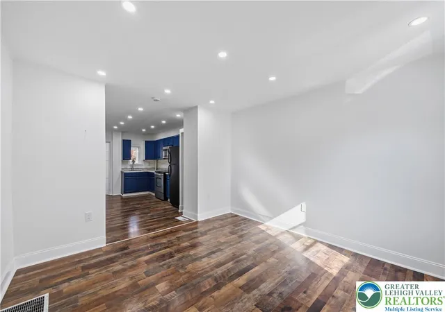 5th image of 527 N Elliger St, Allentown, PA 18102 | MLS# 781091