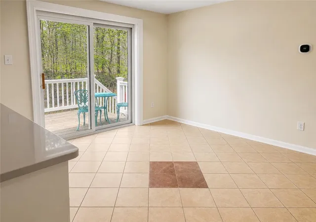 5th image of 897 Country Pl Dr, Tobyhanna, PA 18466 | MLS# 781078