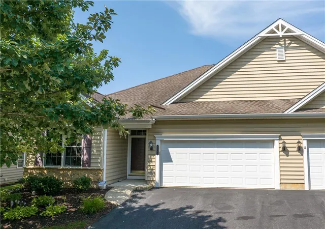 Photo 1 of Sale Pending at 6961 Constitution Dr, Bethlehem, PA 18017 | MLS# 781059 | Listing updated on 2026-07-25