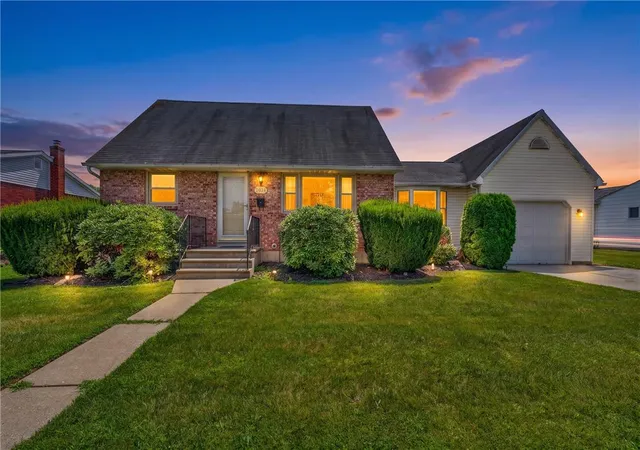 2nd image of 2634 Covington Ave, Bethlehem, PA 18017 | MLS# 781114