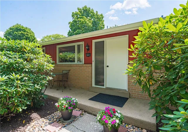 Photo 2 of Sale Pending at 1411 Chippewa Dr, Allentown, PA 18104 | MLS# 781126 | Listing updated on 2026-07-27
