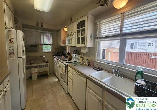 Listing Photo 3 - Condo for sale in building located at 53 E Susquehanna, Allentown, PA 18103