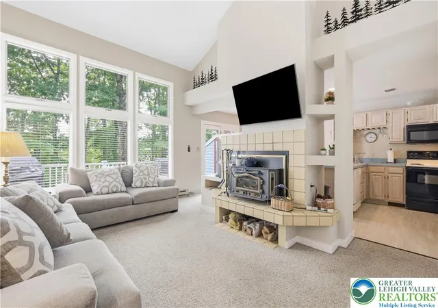 5th image of 76 Laurelwoods Dr, Lake Harmony, PA 18624 | MLS# 781061