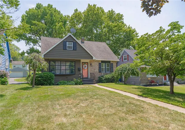 3rd image of 1536 Bushkill St, Easton, PA 18042 | MLS# 781167