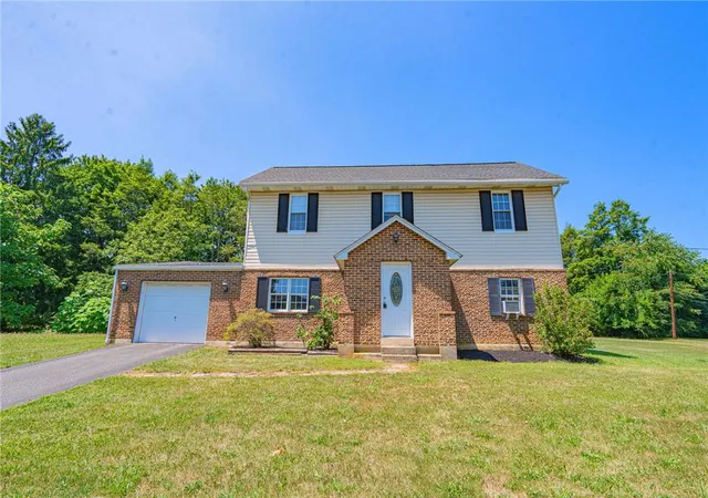 Photo 1 of Single family home for sale at 4165 E Texas Rd, Allentown, PA 18103 | MLS# 781169 | Listing updated on 2026-07-27