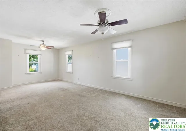 5th image of 868 N Irving St, Allentown, PA 18109 | MLS# 781136