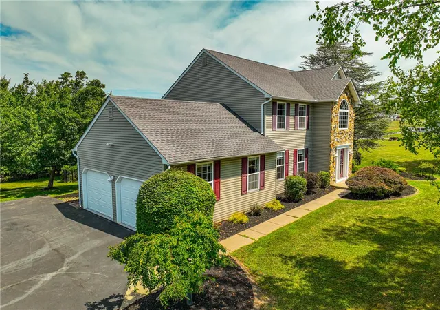 5th image of 1639 Ashley Ct, Kutztown, PA 19530 | MLS# 780525