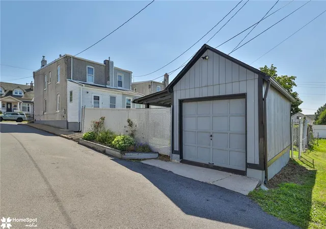 23rd image of 135 E Ettwein St, Bethlehem, PA 18018 | MLS# 781201