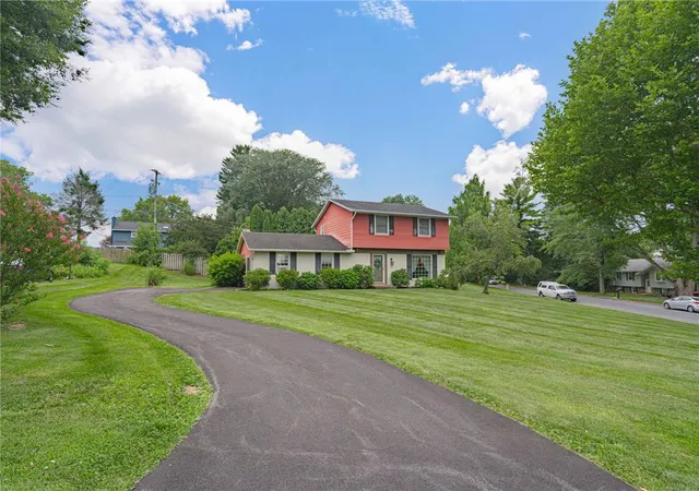 1st image of 525 Apple Hill Dr, Easton, PA 18040 | MLS# 781181
