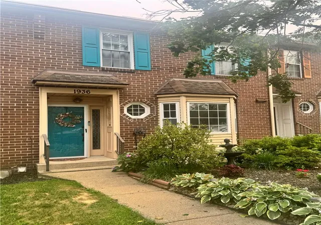 3rd image of 1936 Georgia Dr, Whitehall, PA 18052 | MLS# 781207
