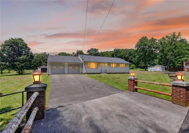 3rd image of 51 Reynolds Rd, Tamaqua, PA 18252 | MLS# 781180
