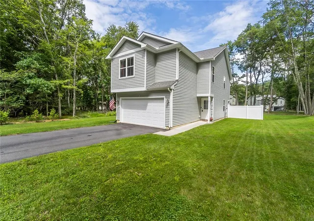 Photo 2 of Single family home for sale at 21 Satin Way, Jim Thorpe, PA 18229 | MLS# 781237 | Listing updated on 2026-08-27