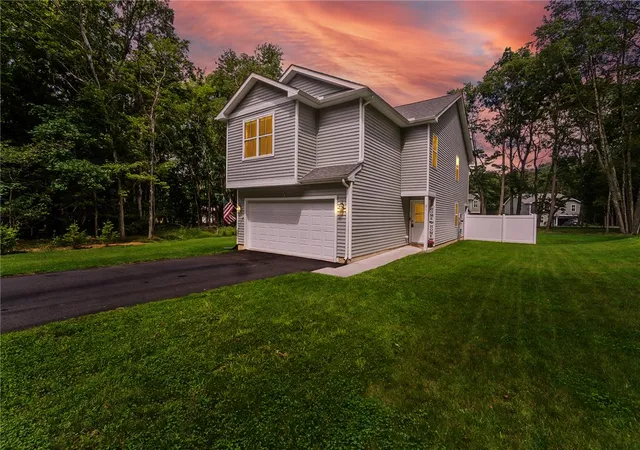 Photo 2 of Single family home for sale at 21 Satin Way, Jim Thorpe, PA 18229 | MLS# 781237 | Listing updated on 2026-08-27