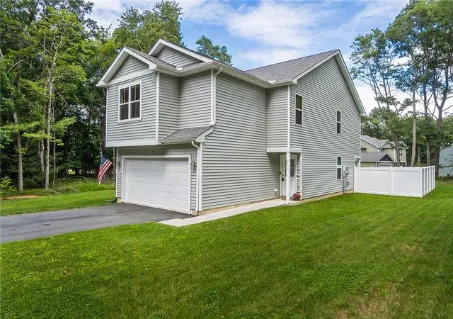 Photo 3 of Single family home for sale at 21 Satin Way, Jim Thorpe, PA 18229 | MLS# 781237 | Listing updated on 2026-08-27