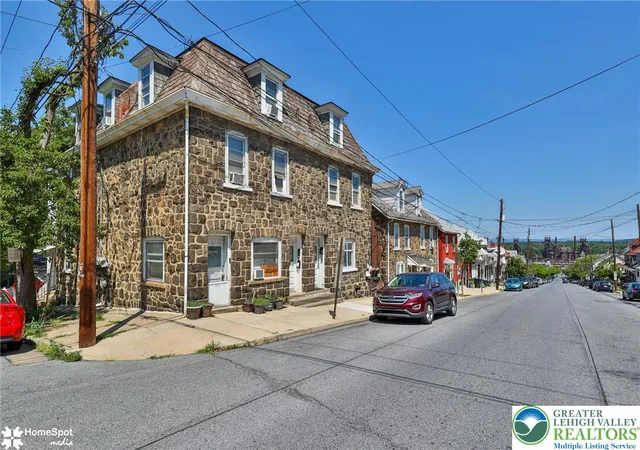 1st image of 682 Hayes St, Bethlehem, PA 18015 | MLS# 781166