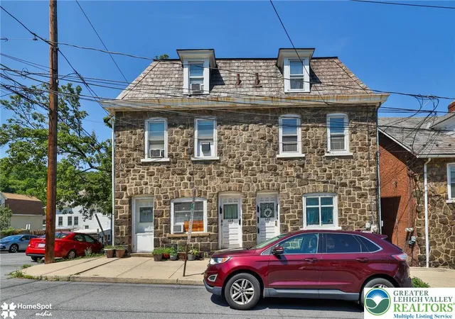 2nd image of 682 Hayes St, Bethlehem, PA 18015 | MLS# 781166
