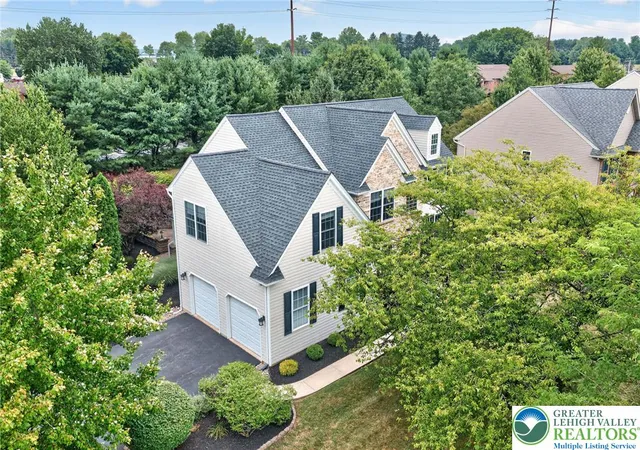 2nd image of 6719 Mink Rd, Lower Macungie Twp, PA 18062 | MLS# 781150