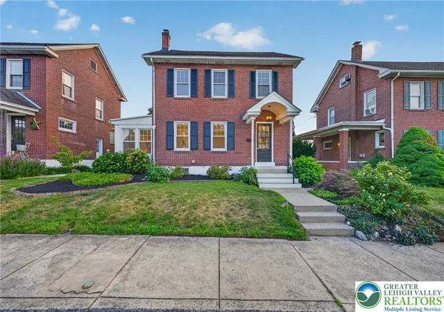 3rd image of 430 N 2Nd St, Emmaus Boro, PA 18049 | MLS# 781312