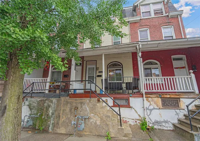 1st image of 532 N Front St, Allentown, PA 18102 | MLS# 781081