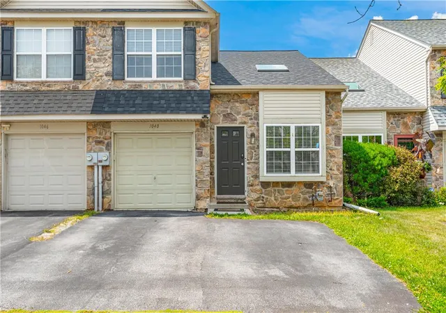 4th image of 1040 Timberidge Ln, Lower Macungie Twp, PA 18106 | MLS# 781321