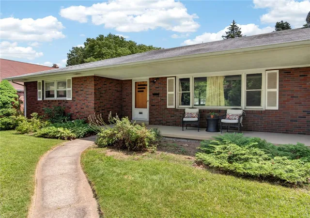 4th image of 2110 W Pennsylvania St, Allentown, PA 18104 | MLS# 781299