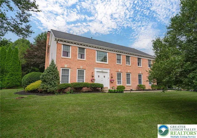 2nd image of 4426 Susan Dr, Bethlehem, PA 18017 | MLS# 781324