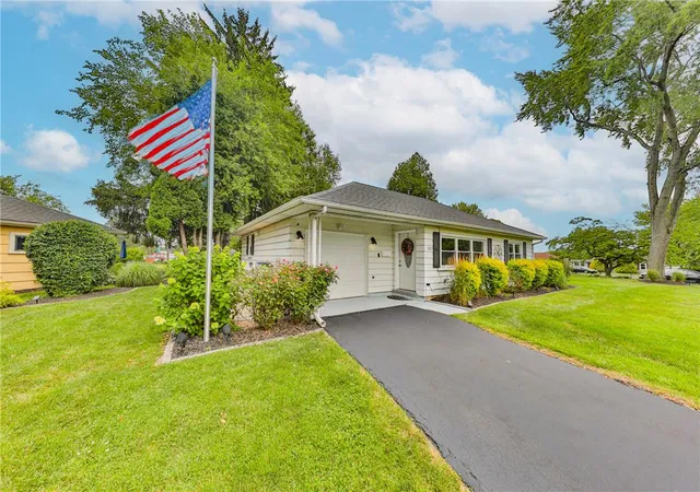 2nd image of 3325 Edinburgh Rd, Allentown, PA 18104 | MLS# 781322