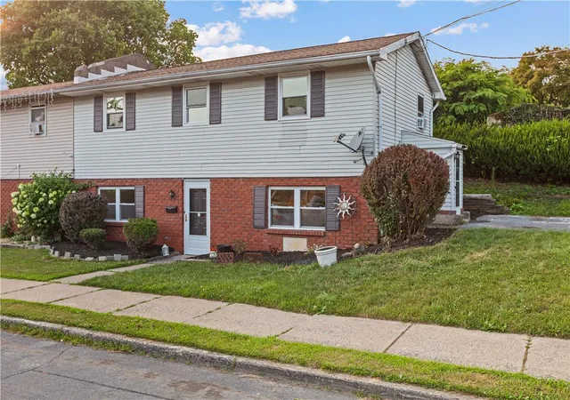 2nd image of 1545 W Tremont St, Allentown, PA 18102 | MLS# 781196