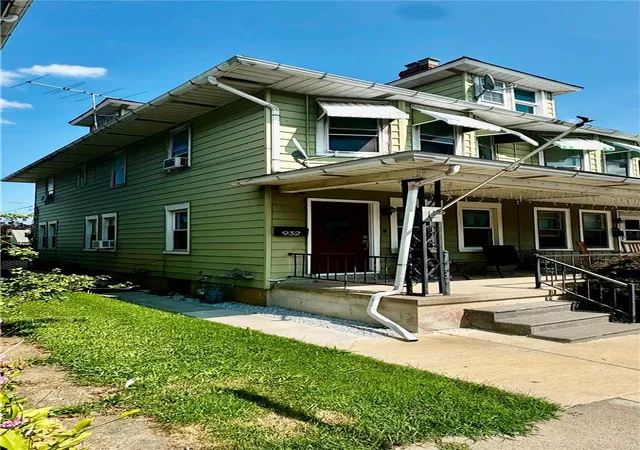 2nd image of 932 Fernwood St, Bethlehem, PA 18018 | MLS# 781226