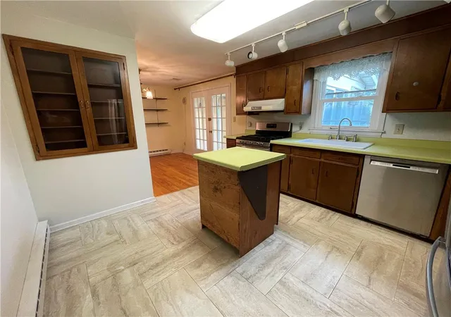 Photo 5 of Single family home for sale at 1320 Dalehurst Dr, Bethlehem, PA 18018 | MLS# 781193 | Listing updated on 2026-08-04