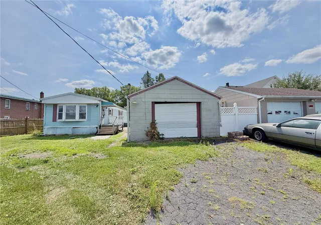 1st image of 321 E 21st St, Northampton, PA 18067 | MLS# 781379